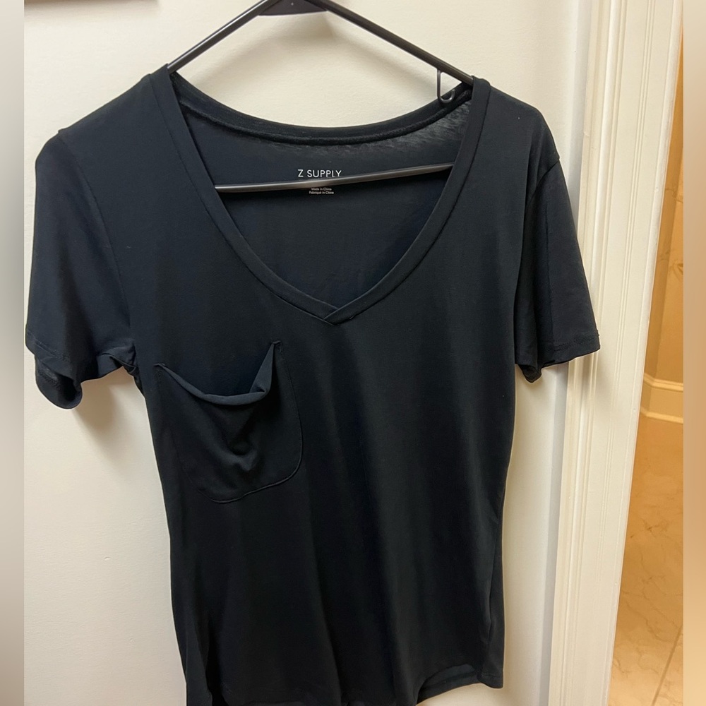 XS Z Supply Black V-neck tee